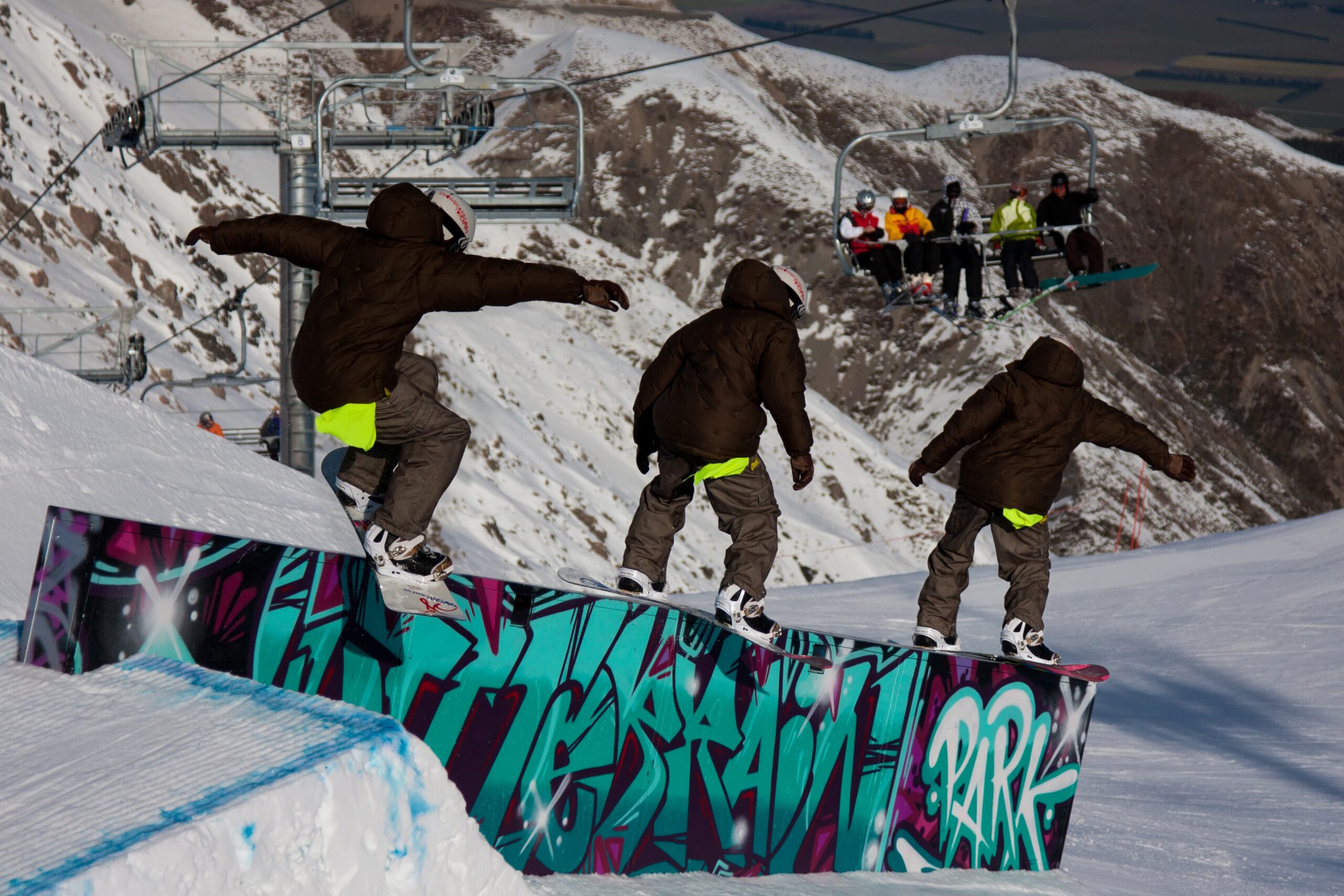 people snowboarding sfc europe austria